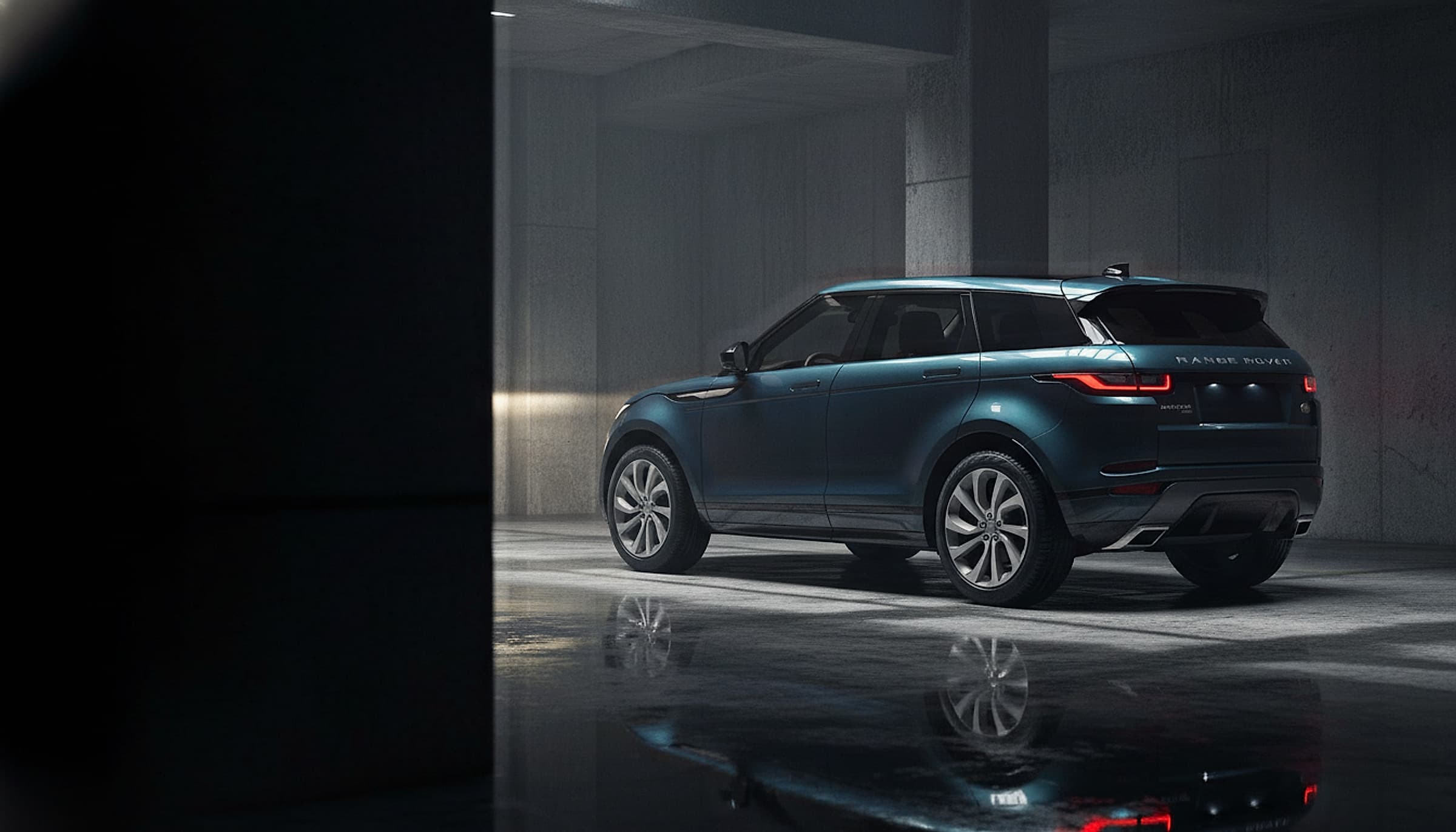 Range Rover Range Rover Evoque — Compact luxury SUV hero photograph