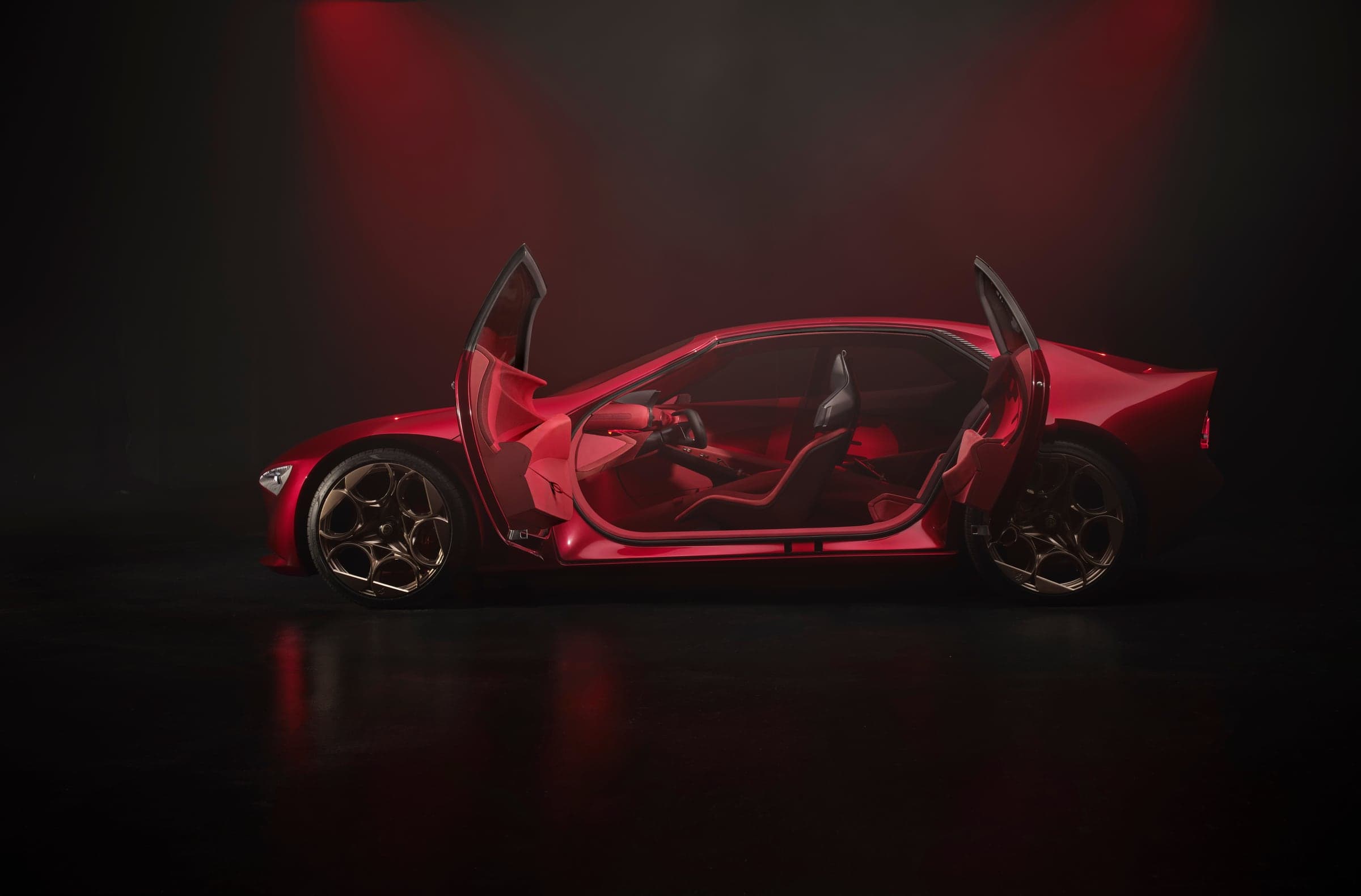 Alfa Romeo Cuorerosso: a 2+2 coupe concept that sets out every future Alfa, photo 4 of 12
