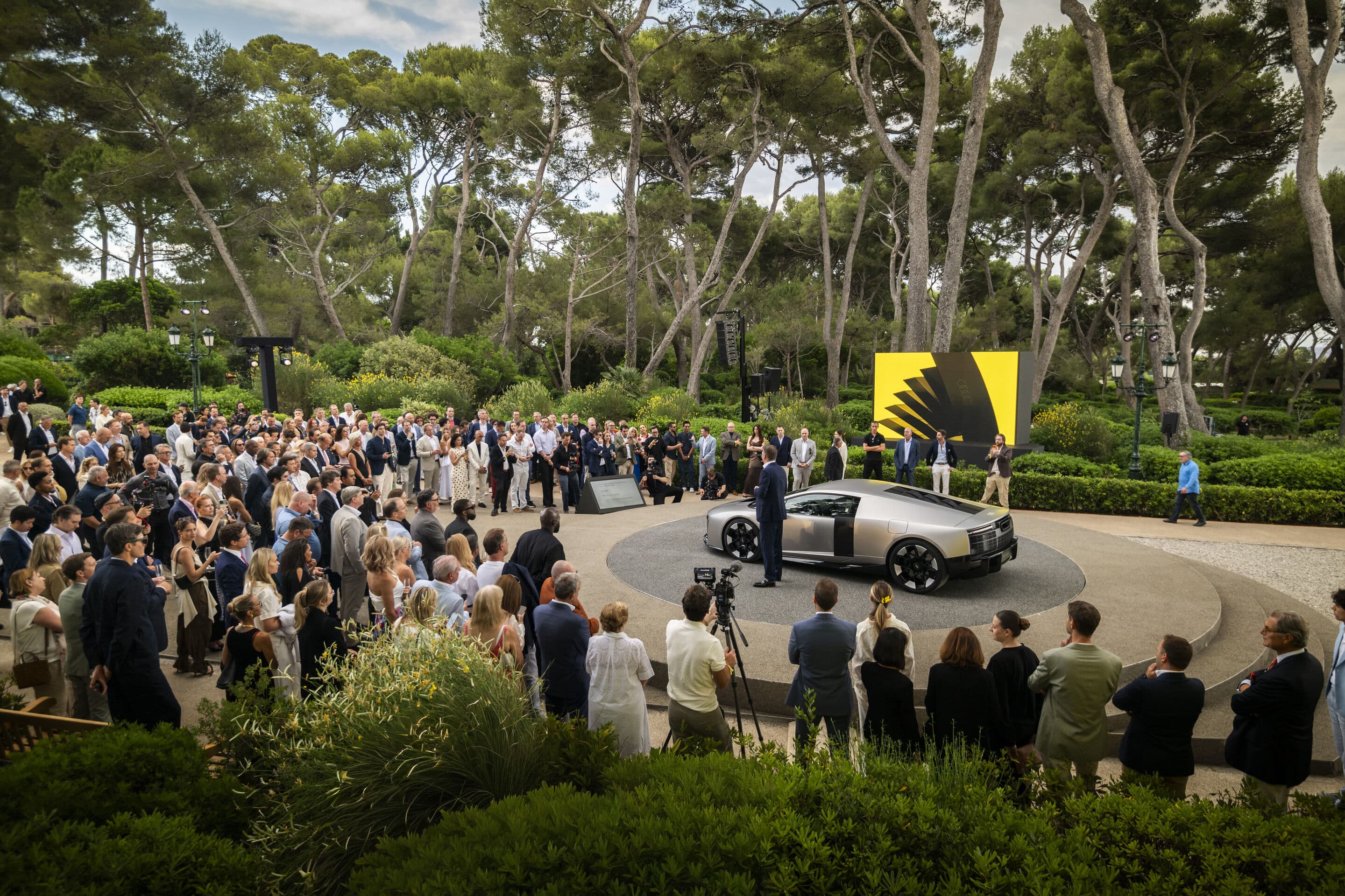 Audi Nuvolari — 1,001 PS hybrid supercar, 499 cars, R8 spiritual successor