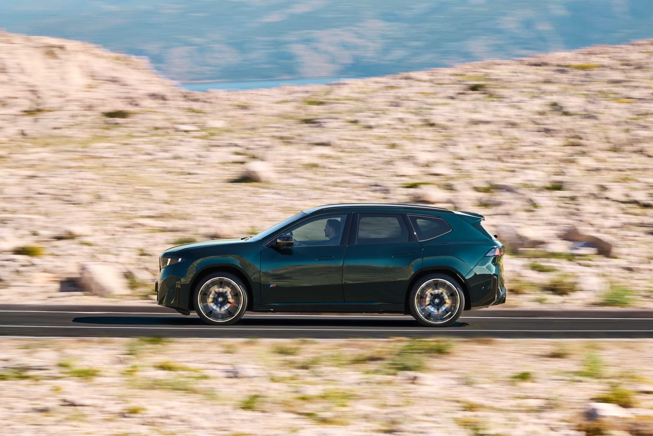 BMW iX3 M60 xDrive: 603 hp, M Yellow Lights, and still 754 km of range, photo 2 of 15