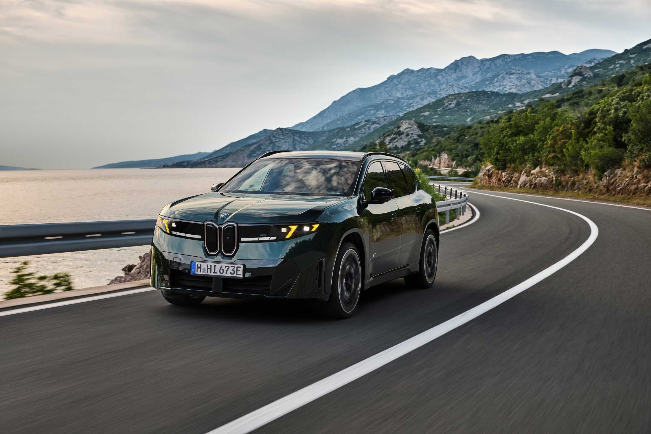 BMW iX3 M60 xDrive: 603 hp, M Yellow Lights, and still 754 km of range, photo 5 of 15