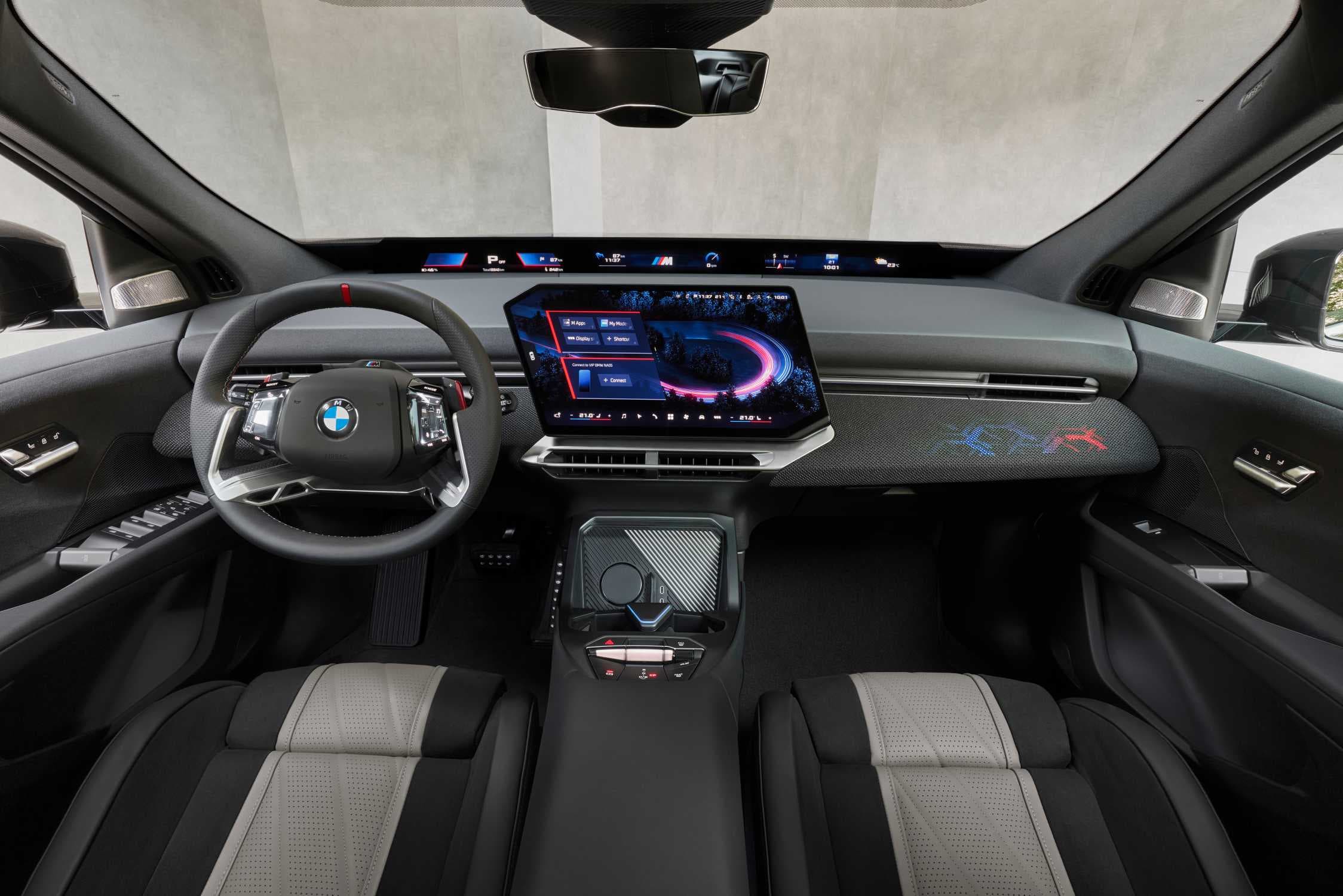 BMW iX3 M60 xDrive: 603 hp, M Yellow Lights, and still 754 km of range, photo 12 of 15