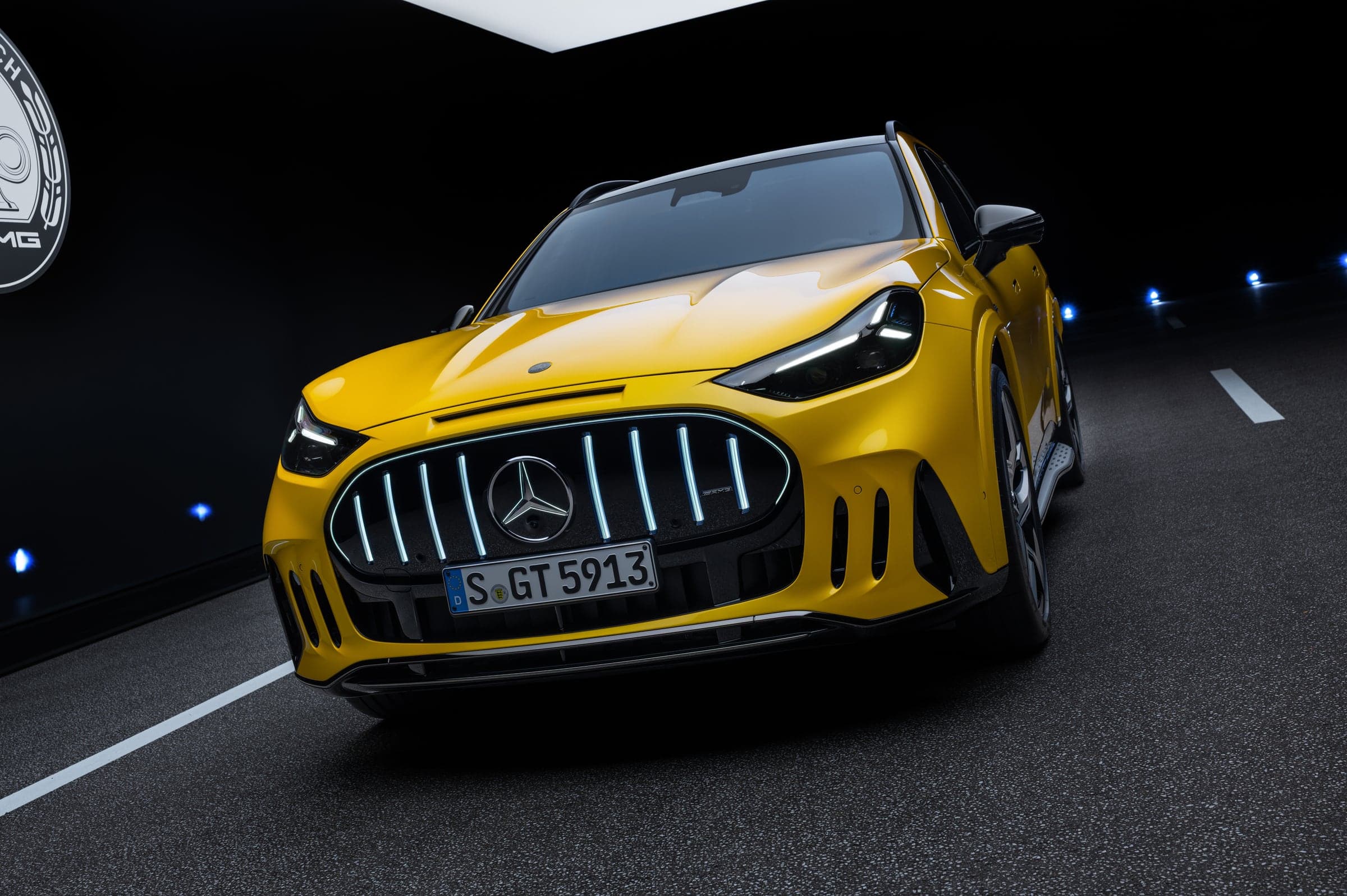 Mercedes-AMG GT SUV revealed: 1,169 hp, 710 kW charging, and AMG's first SUV built from scratch, photo 1 of 17