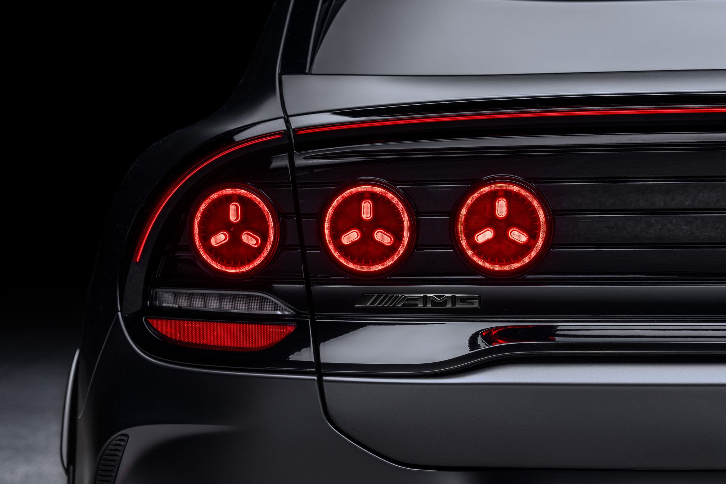 Mercedes-AMG GT SUV revealed: 1,169 hp, 710 kW charging, and AMG's first SUV built from scratch, photo 10 of 17