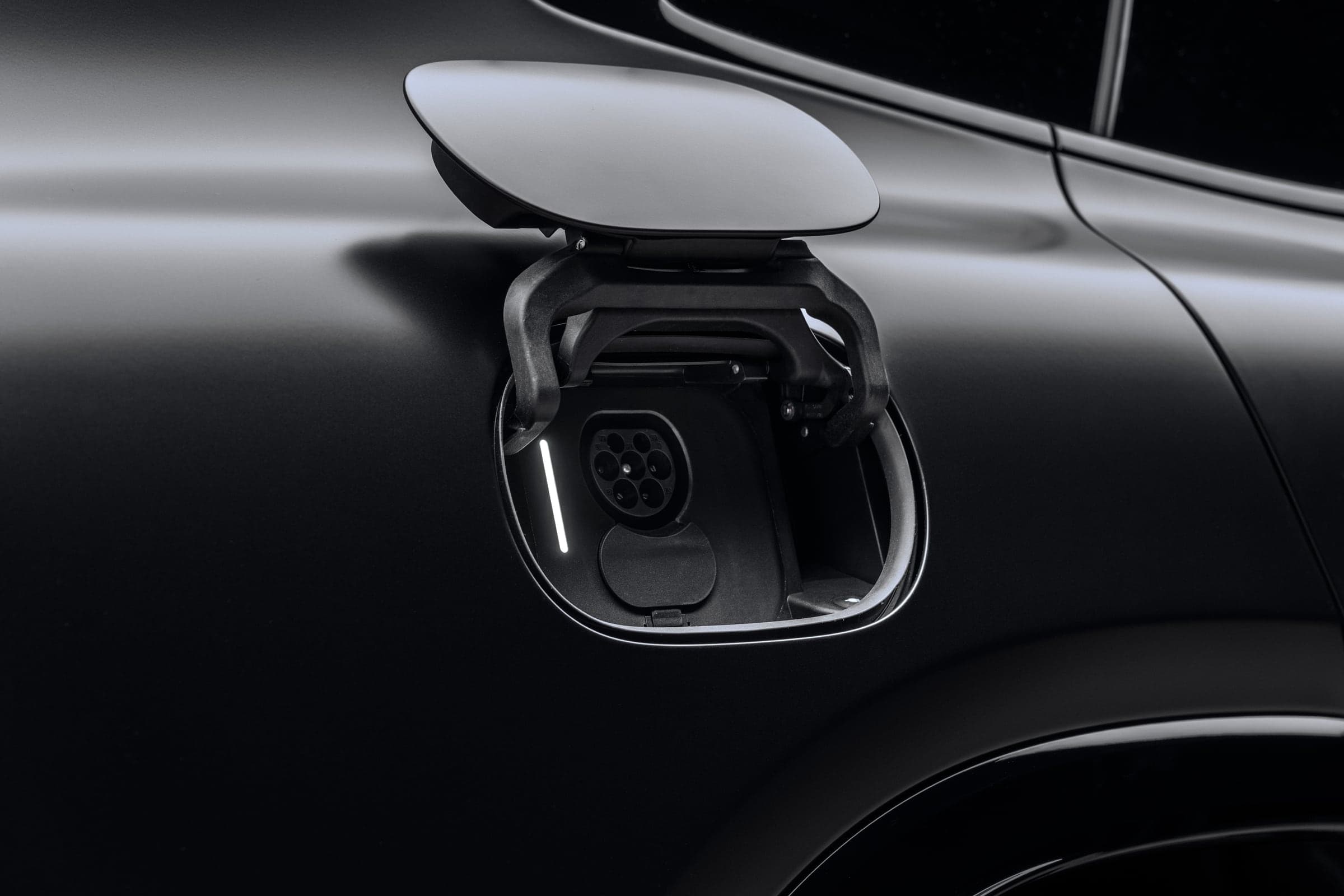 Mercedes-AMG GT SUV revealed: 1,169 hp, 710 kW charging, and AMG's first SUV built from scratch, photo 11 of 17