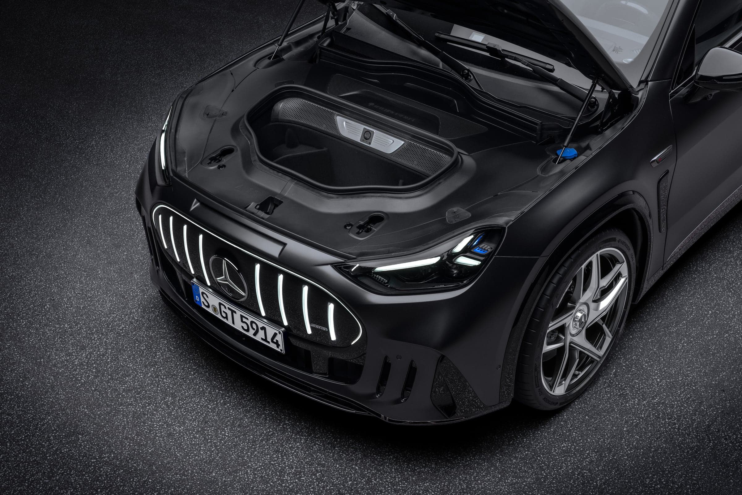 Mercedes-AMG GT SUV revealed: 1,169 hp, 710 kW charging, and AMG's first SUV built from scratch, photo 16 of 17