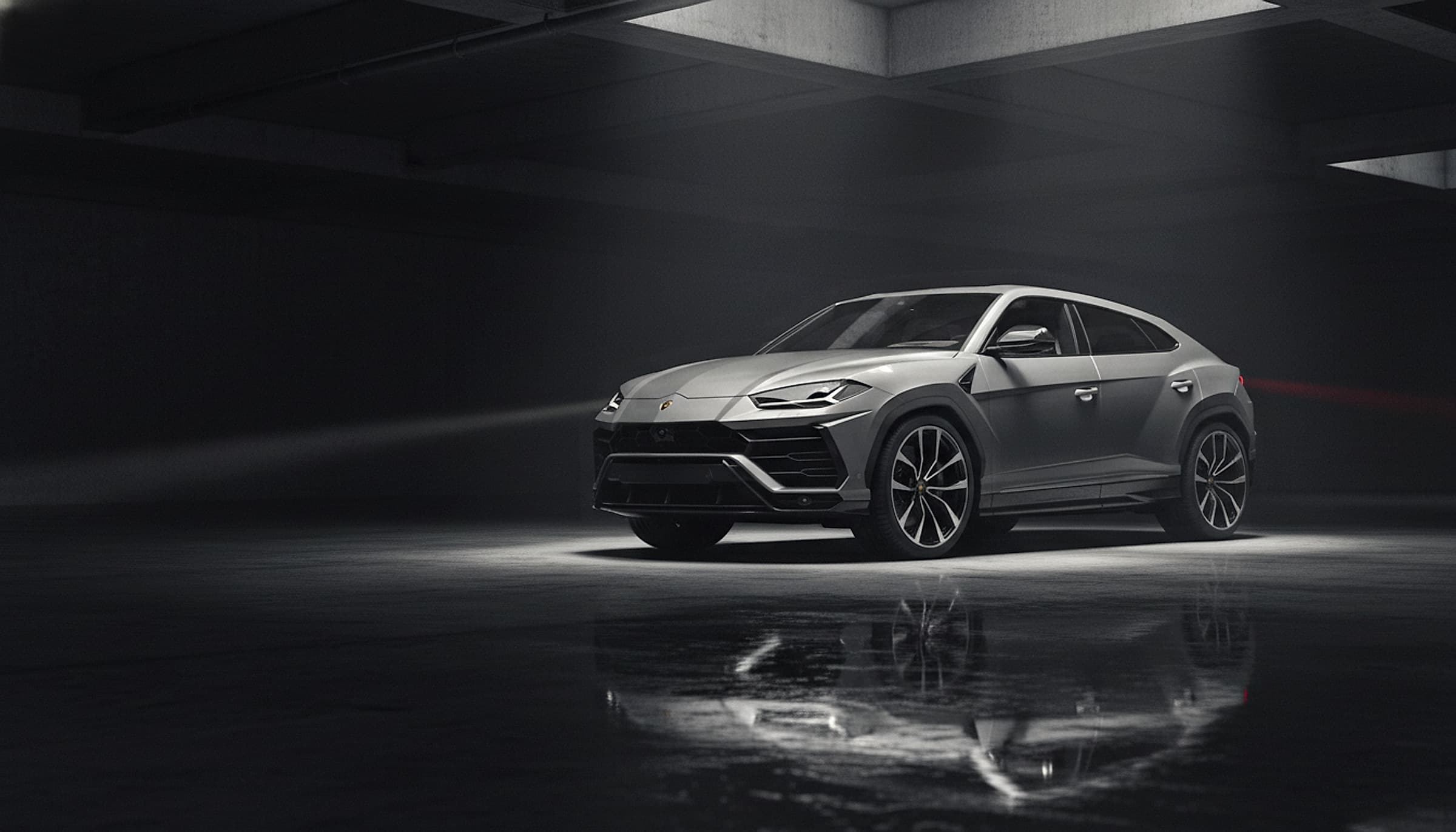Lamborghini Urus — Performance SUV hero photograph