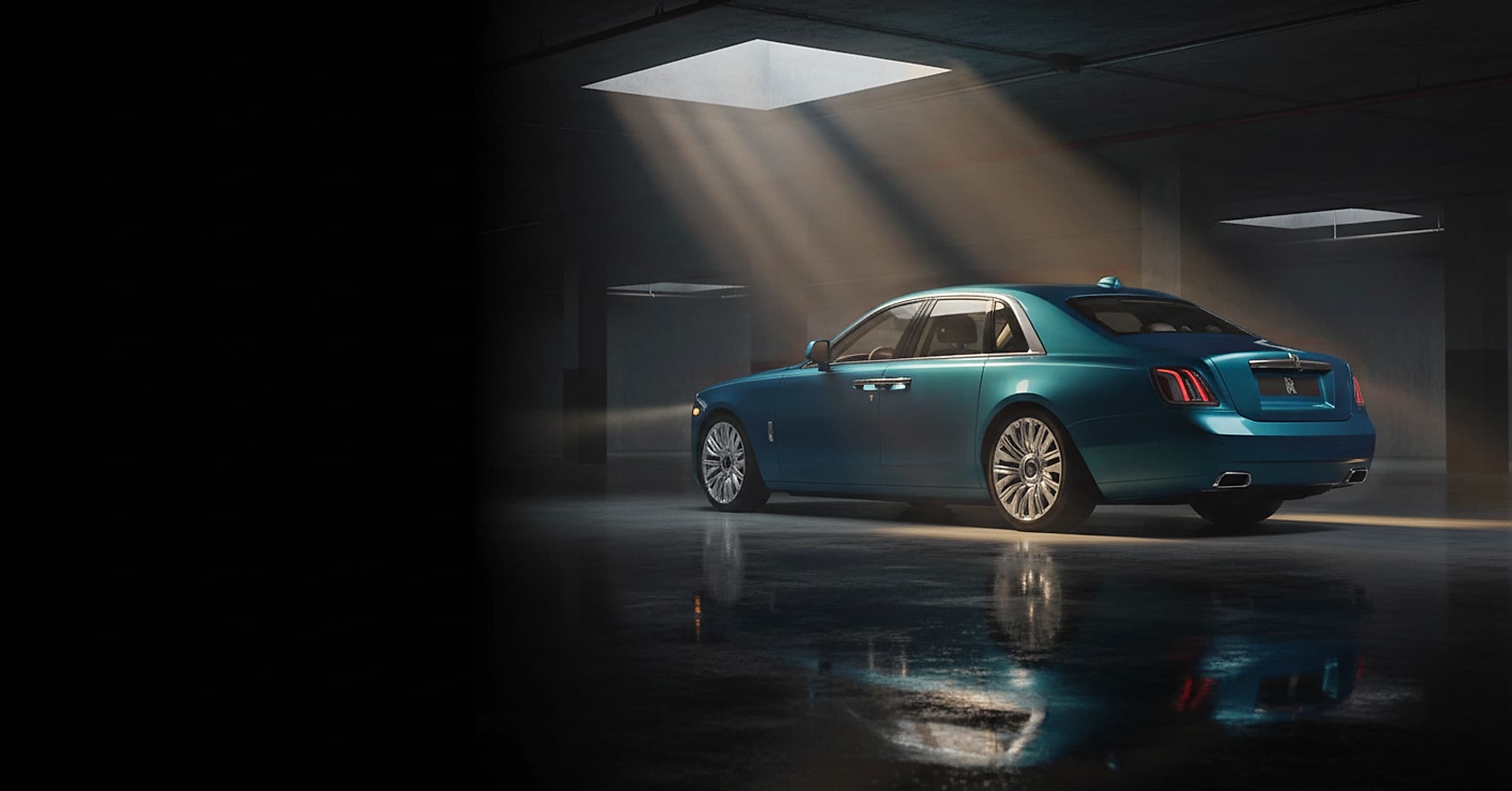 Rolls-Royce Ghost — Front-engine V12 saloon hero photograph