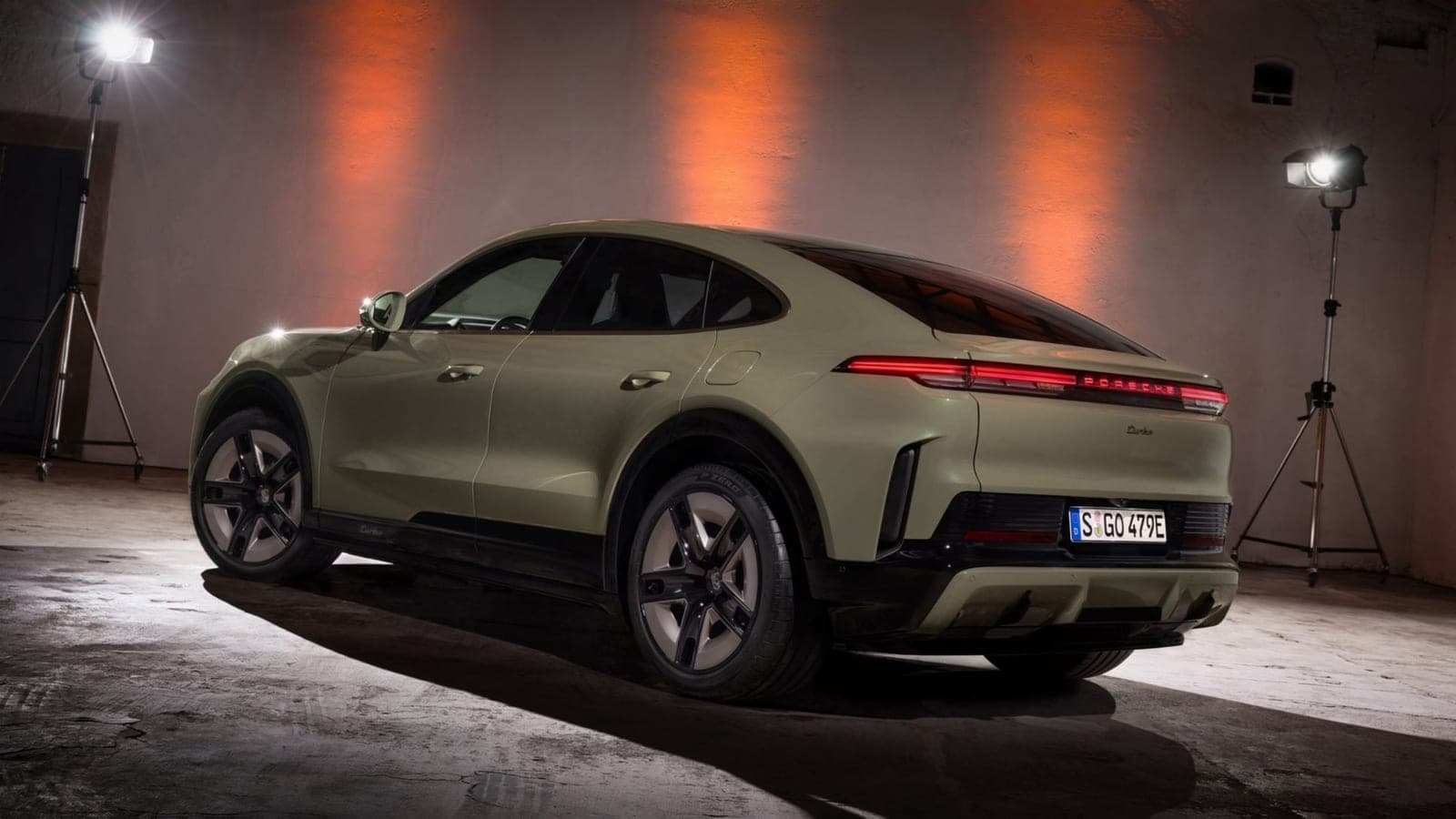 Porsche Cayenne Coupe Electric breaks cover — 1,139 hp Turbo on top